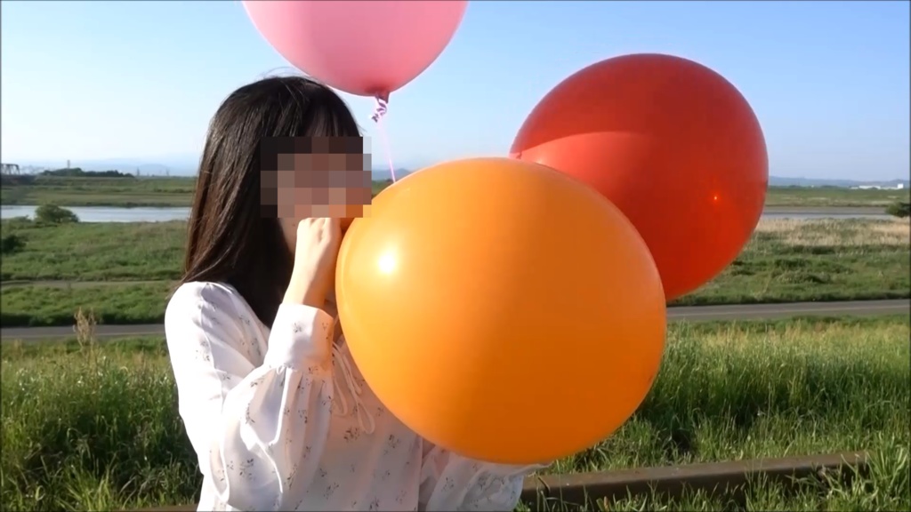 【ふうせんのねこ】『Rちゃんの屋外でふうせん遊び&車内でPOP』