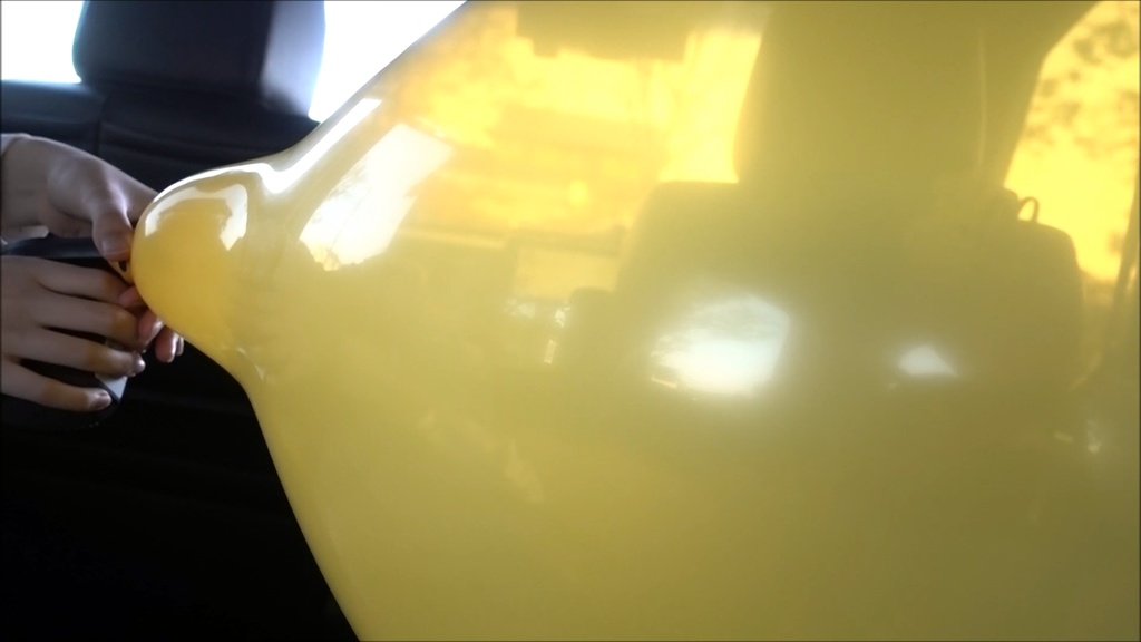 【ふうせんのねこ】『Rちゃんの屋外でふうせん遊び&車内でPOP』