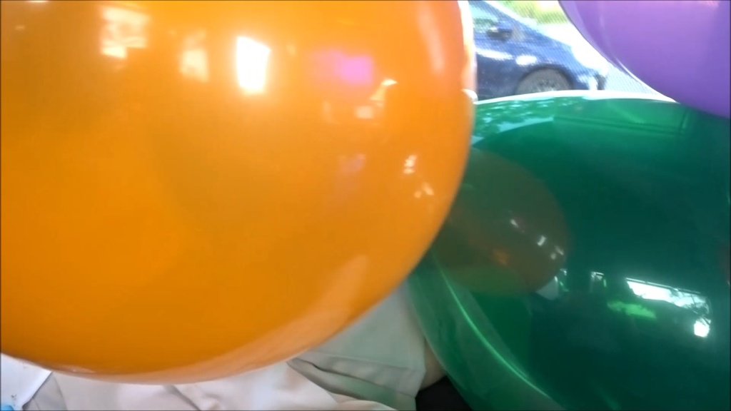 【ふうせんのねこ】『Rちゃんの屋外でふうせん遊び&車内でPOP』