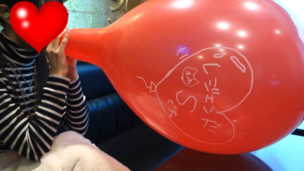 【ゴムの限界に挑戦！口膨らましでどれくらい耐えられるか！？パンパン風船】６６分１８秒