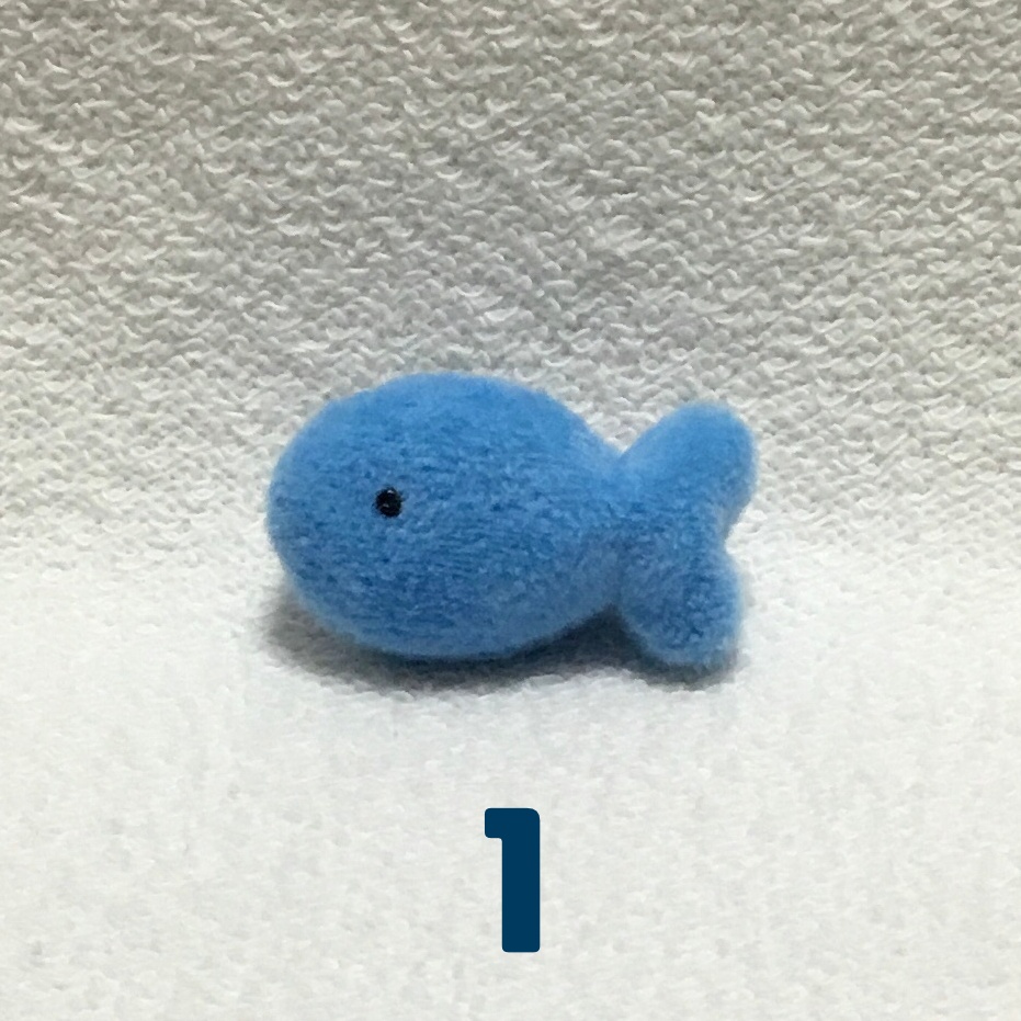 さかなのぬいぐるみブローチ