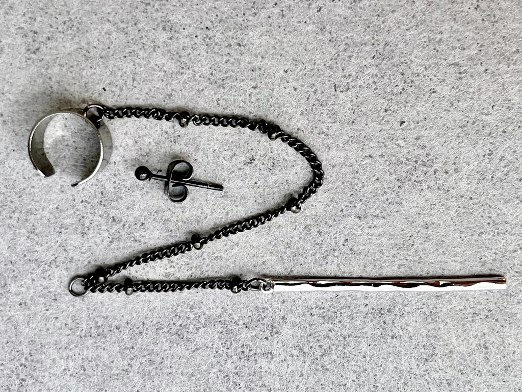 笹貫イメージ【A】イヤーカフ付ピアス