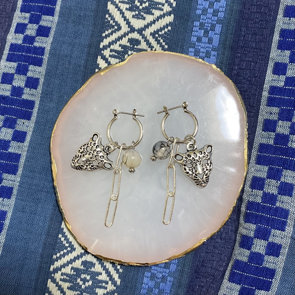 今牛若狭(ピアス)