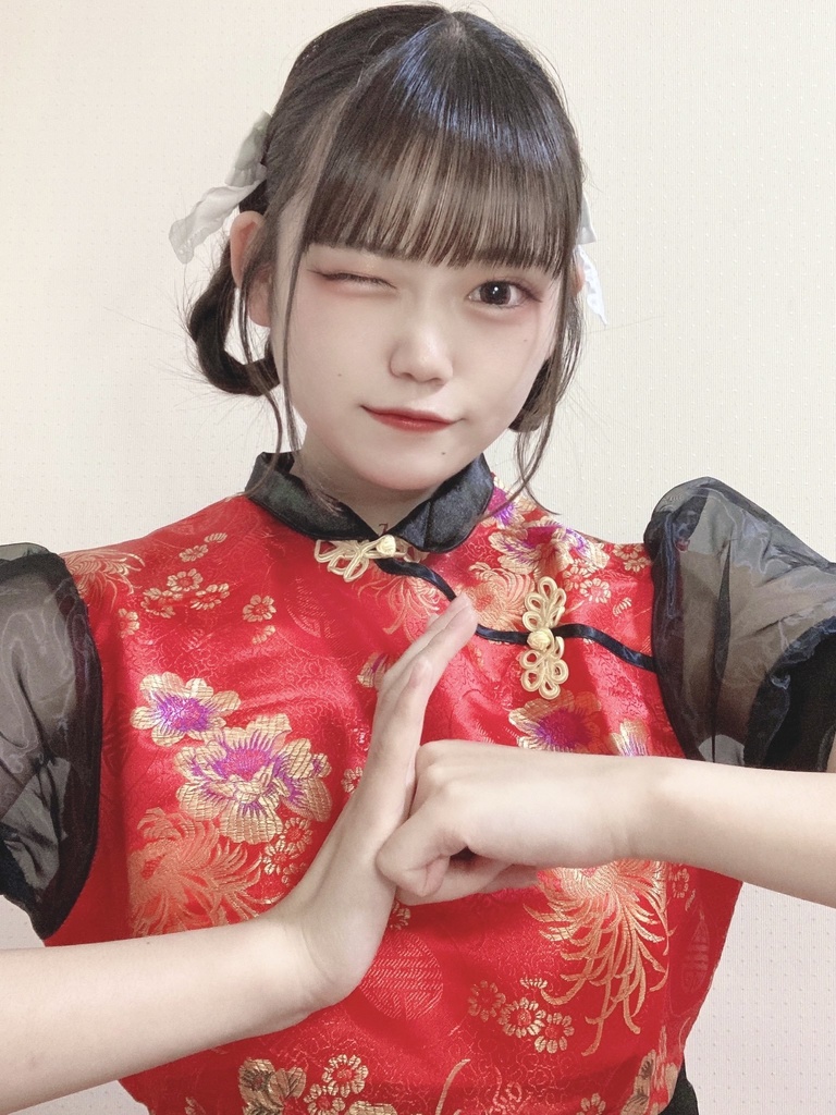 虹乃ひまり　ハロウィンチェキ