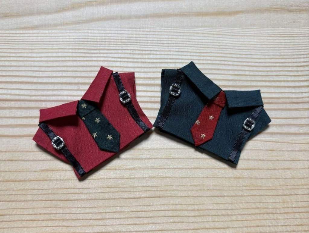 【ぬい服10cm 】クリスマス ネクタイ付きサスペンダーシャツ