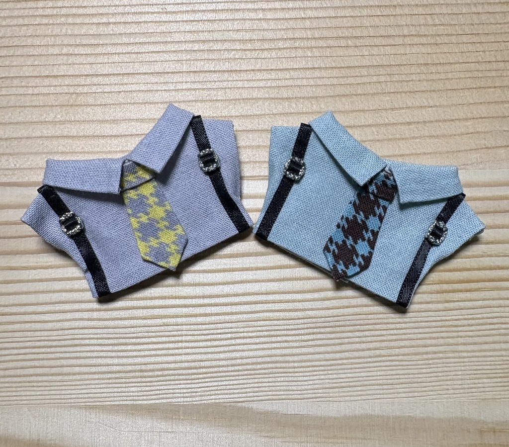 【ぬい服10cm 】ネクタイ付きサスペンダーシャツ
