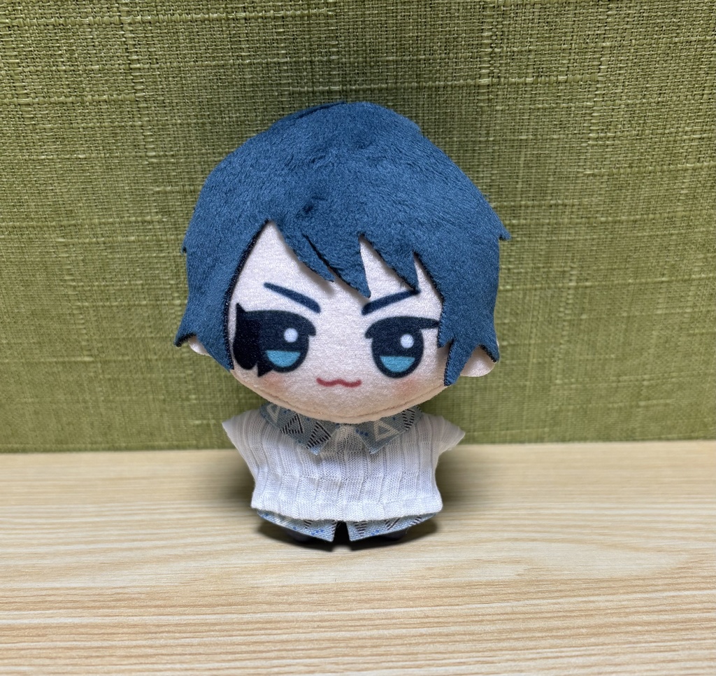 【チビちびぐるみ8㎝】重ね着風ニットシャツ