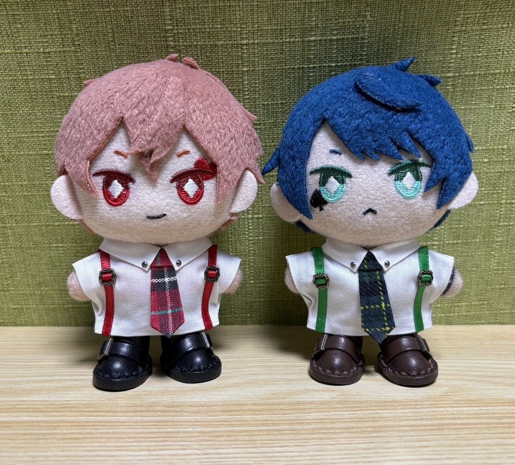 【ぬい服10cm 】クリスマス🎄ネクタイ付きサスペンダーシャツ