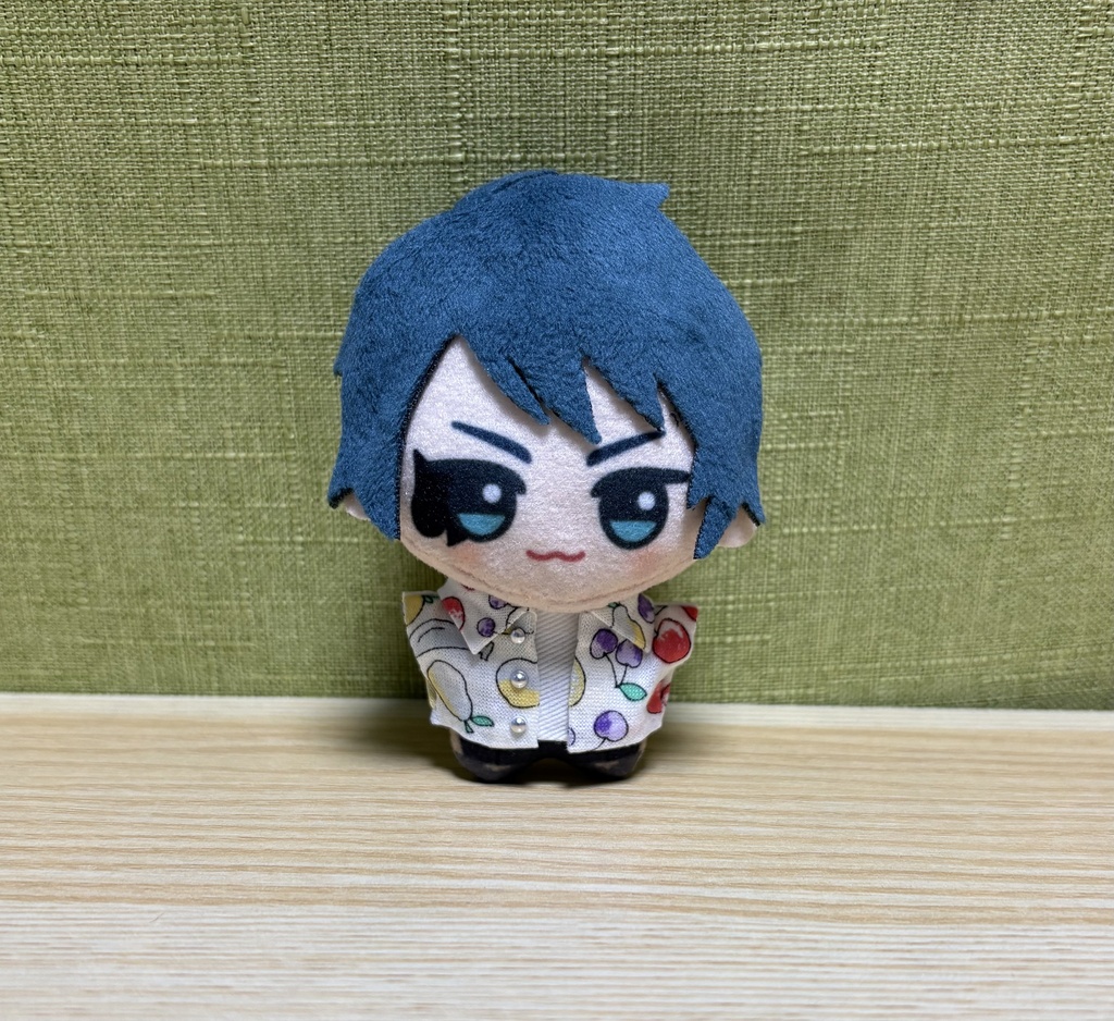 【チビちびぐるみ8㎝】重ね着風ニットシャツ