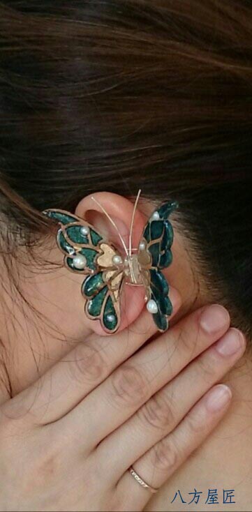 バタフライイヤーカフ・深緑☆送料無料