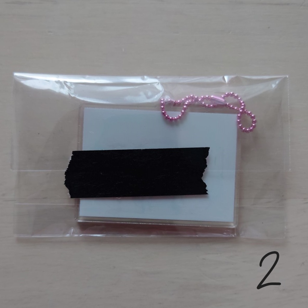 【アクリルキーホルダー】