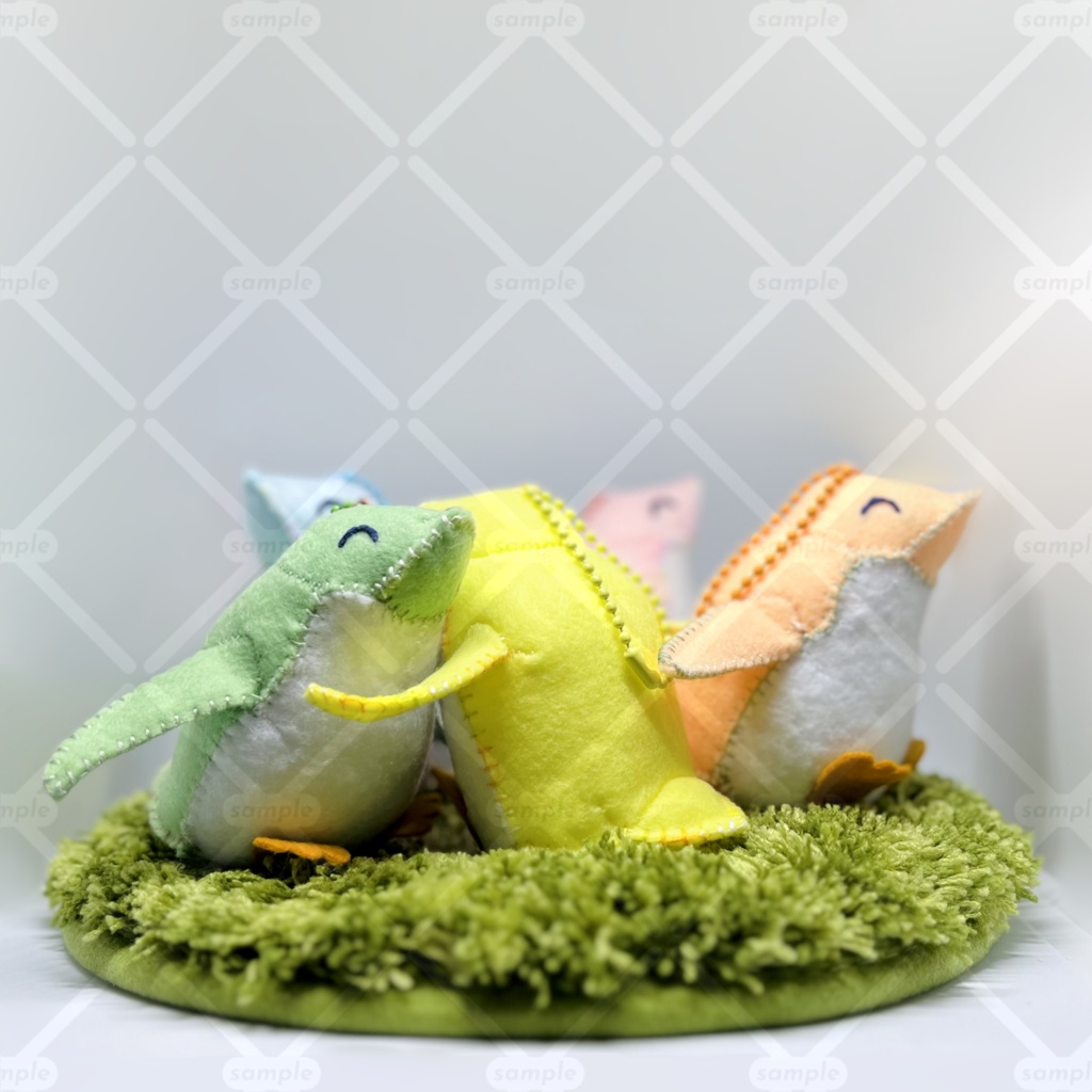 にっこりカラフルペンギンマスコット