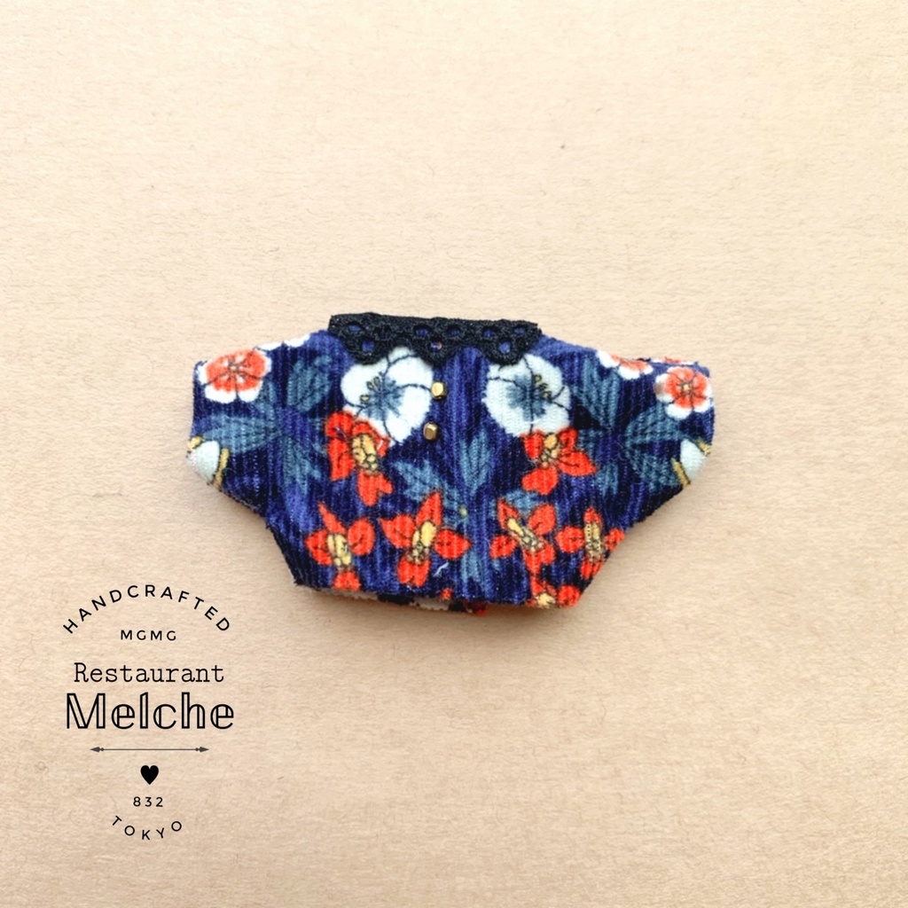 花柄シャツ&ボアジャケット