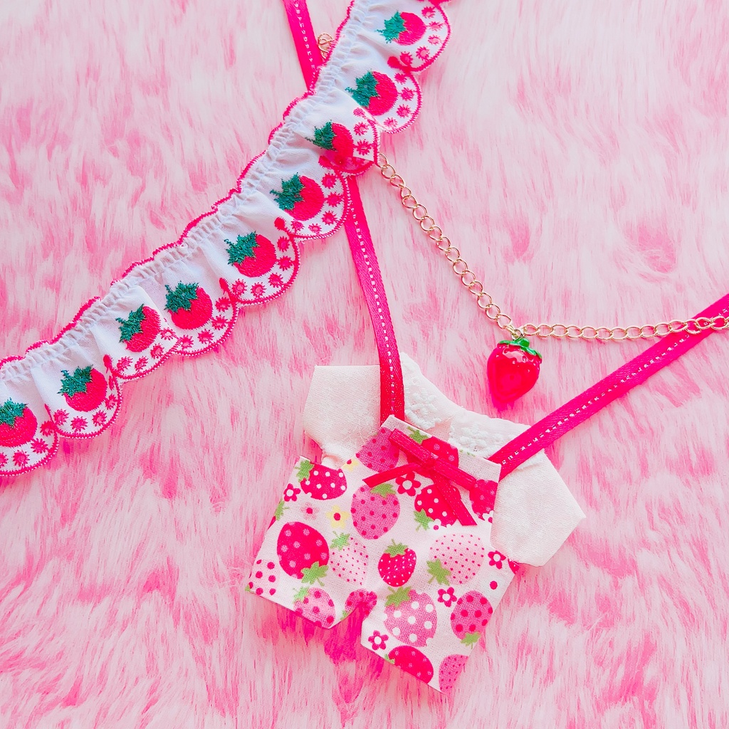 🍓いちごちゃんサロペット🍓16cmぬい服