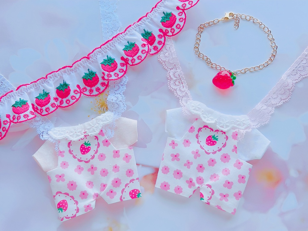 🍓いちごレースサロペット🤍*16cmぬい服