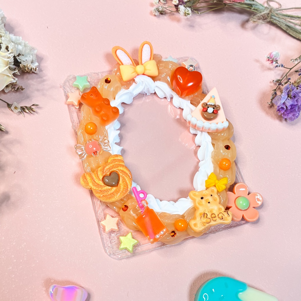 オレンジメルヘンなトレカケース　B8