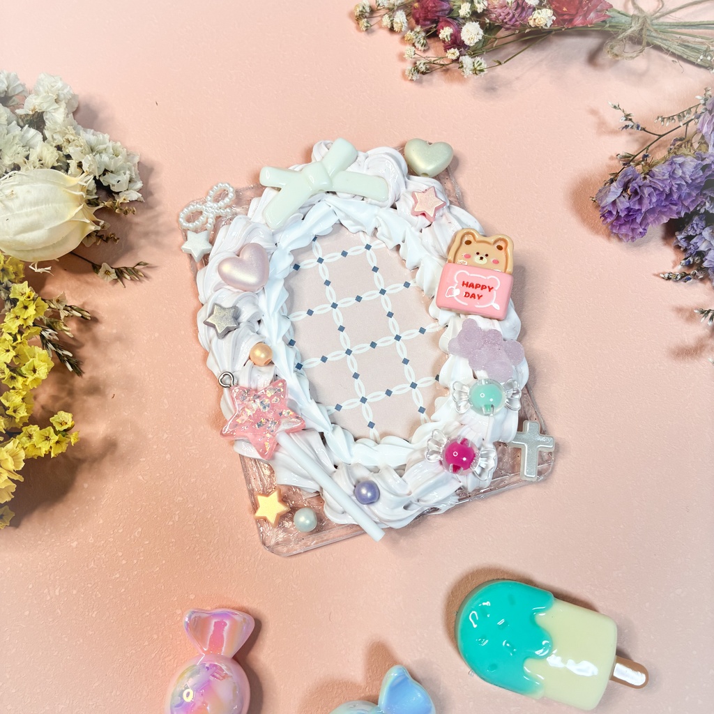 大人可愛いベージュのトレカケース B8