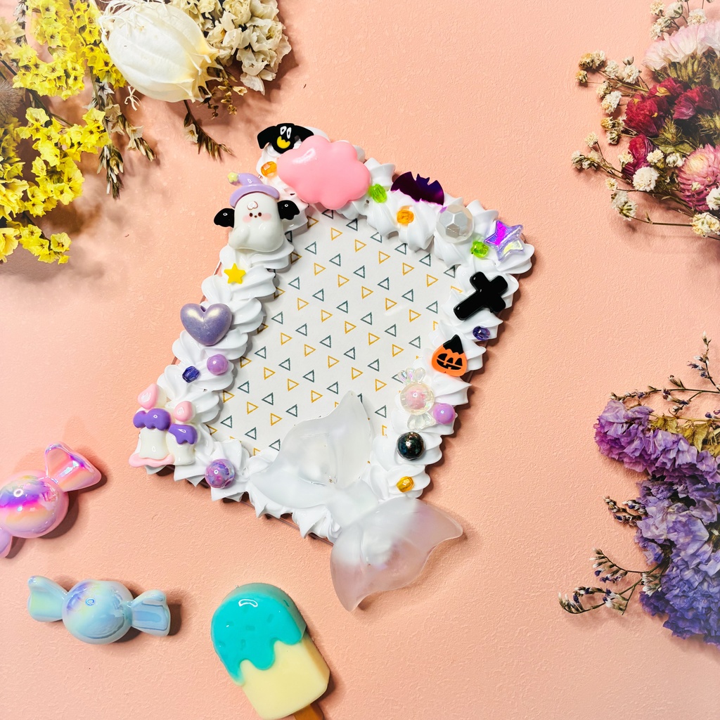 可愛いオバケのトレカケース　B8