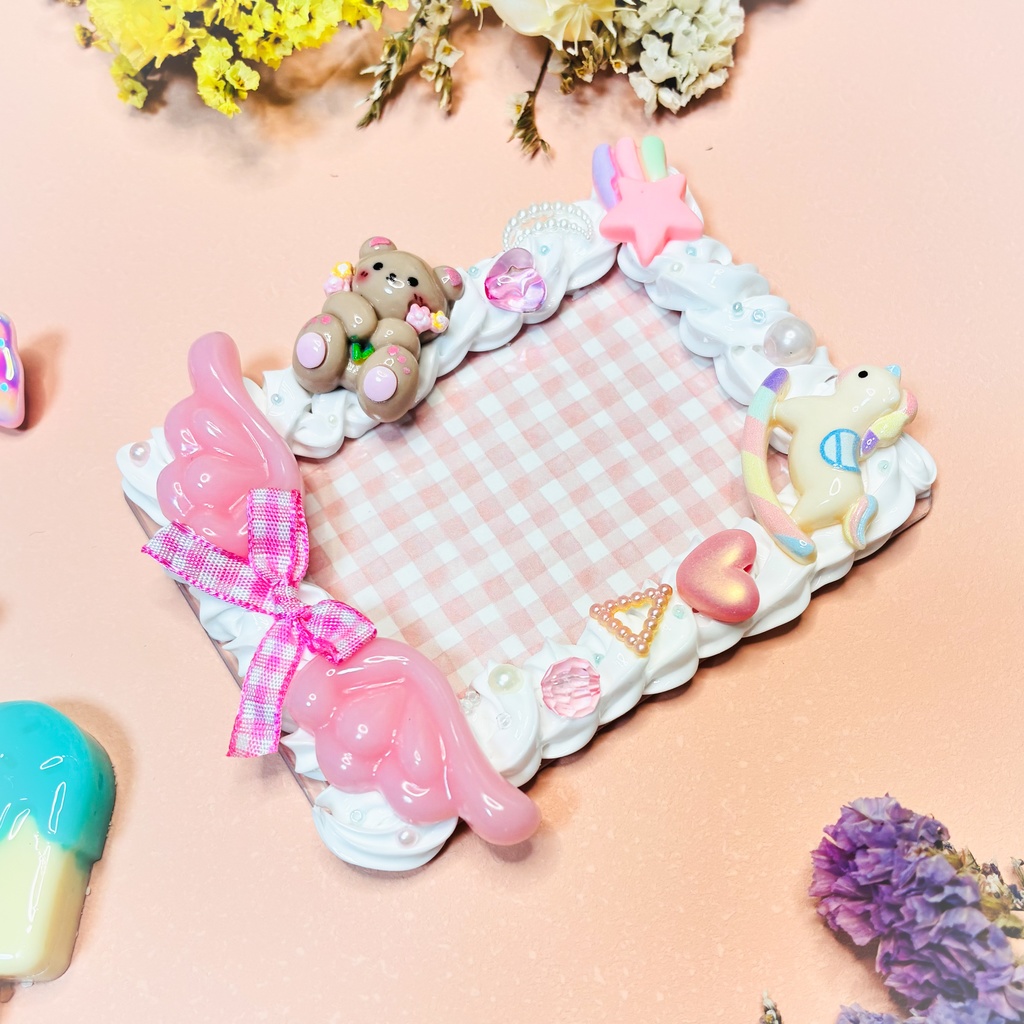 ガーリーなトレカケース B8