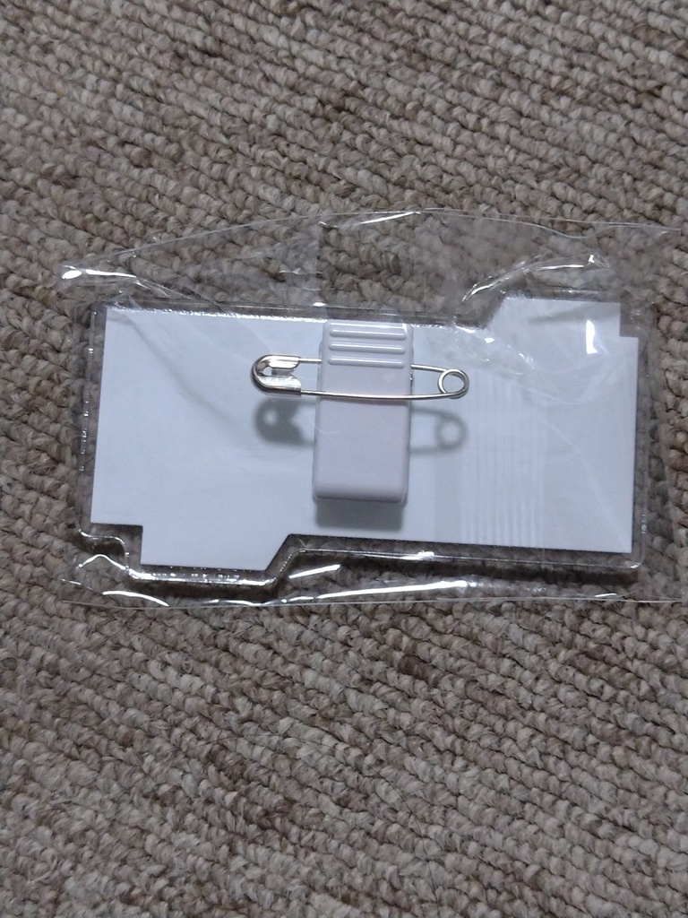 アクリルピンバッジ