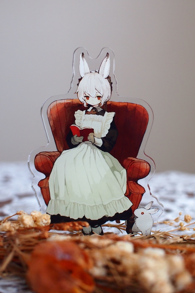 読書メイドうさぎさんアクスタ