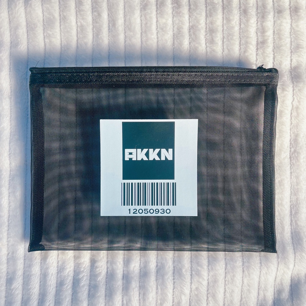 赤このメッシュポーチ