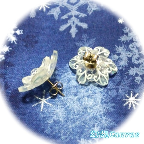 六花ピアス(片耳)【Romanイメージ】