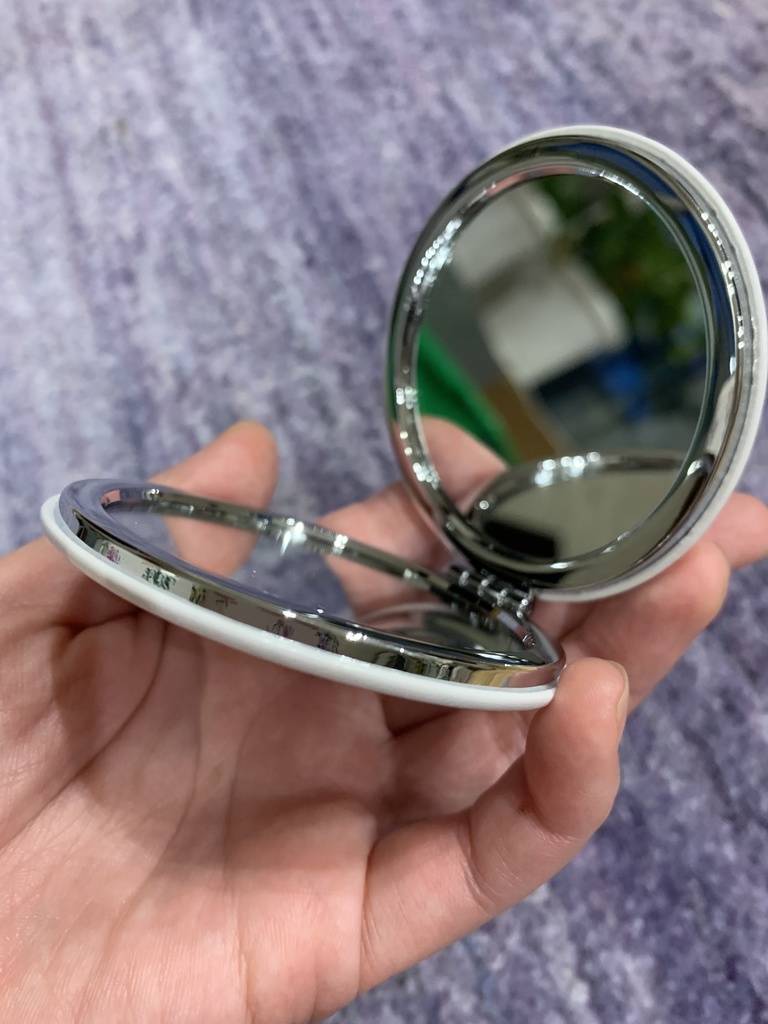 丸型コンパクトミラー【オリジナルイラスト・僕と結婚してよ】アメリカビーバー