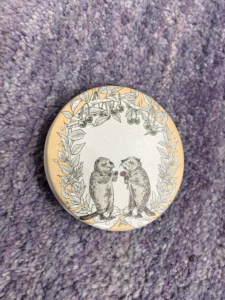 丸型コンパクトミラー【オリジナルイラスト・僕と結婚してよ】アメリカビーバー