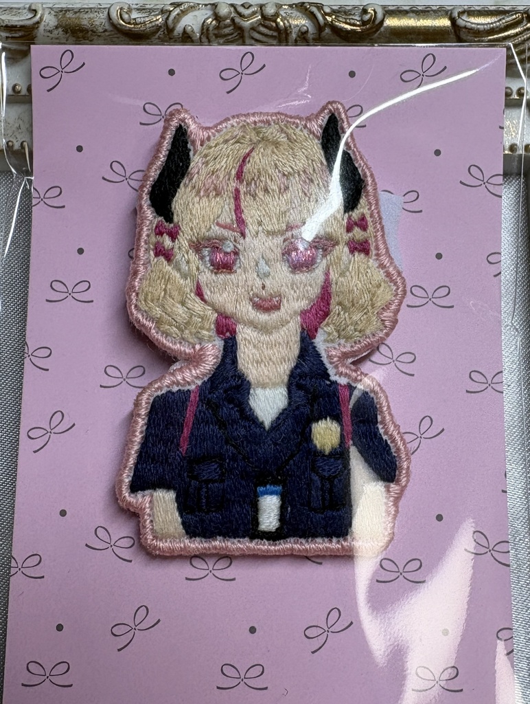 【非公式】にじさんじライバーモチーフ手刺繍ブローチ gta