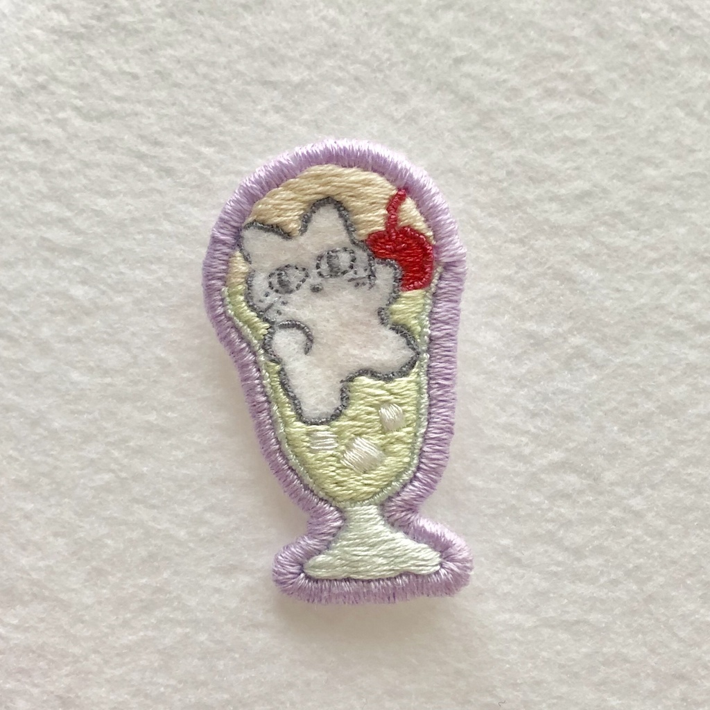 summer ogtねこブローチ