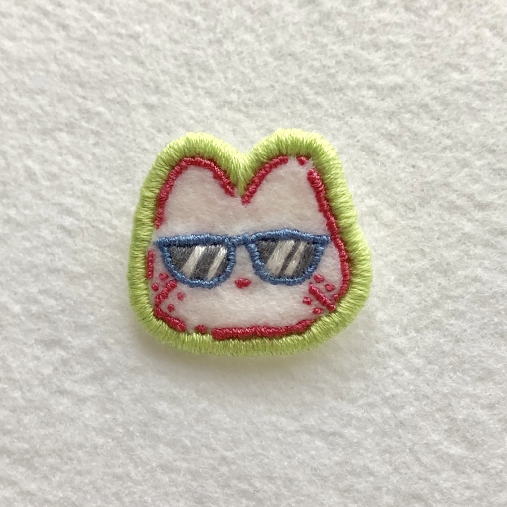 summer ogtねこブローチ