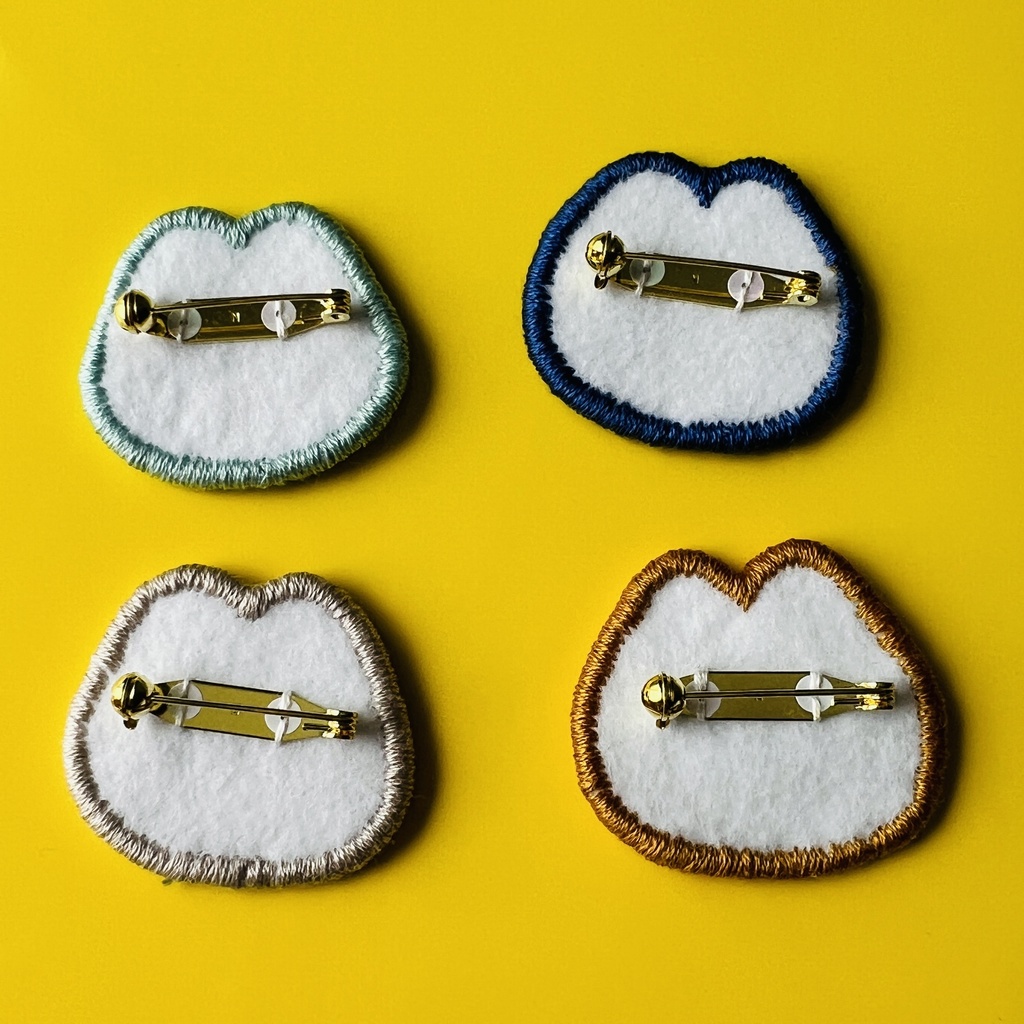 ネームブローチ 「ひゃく」