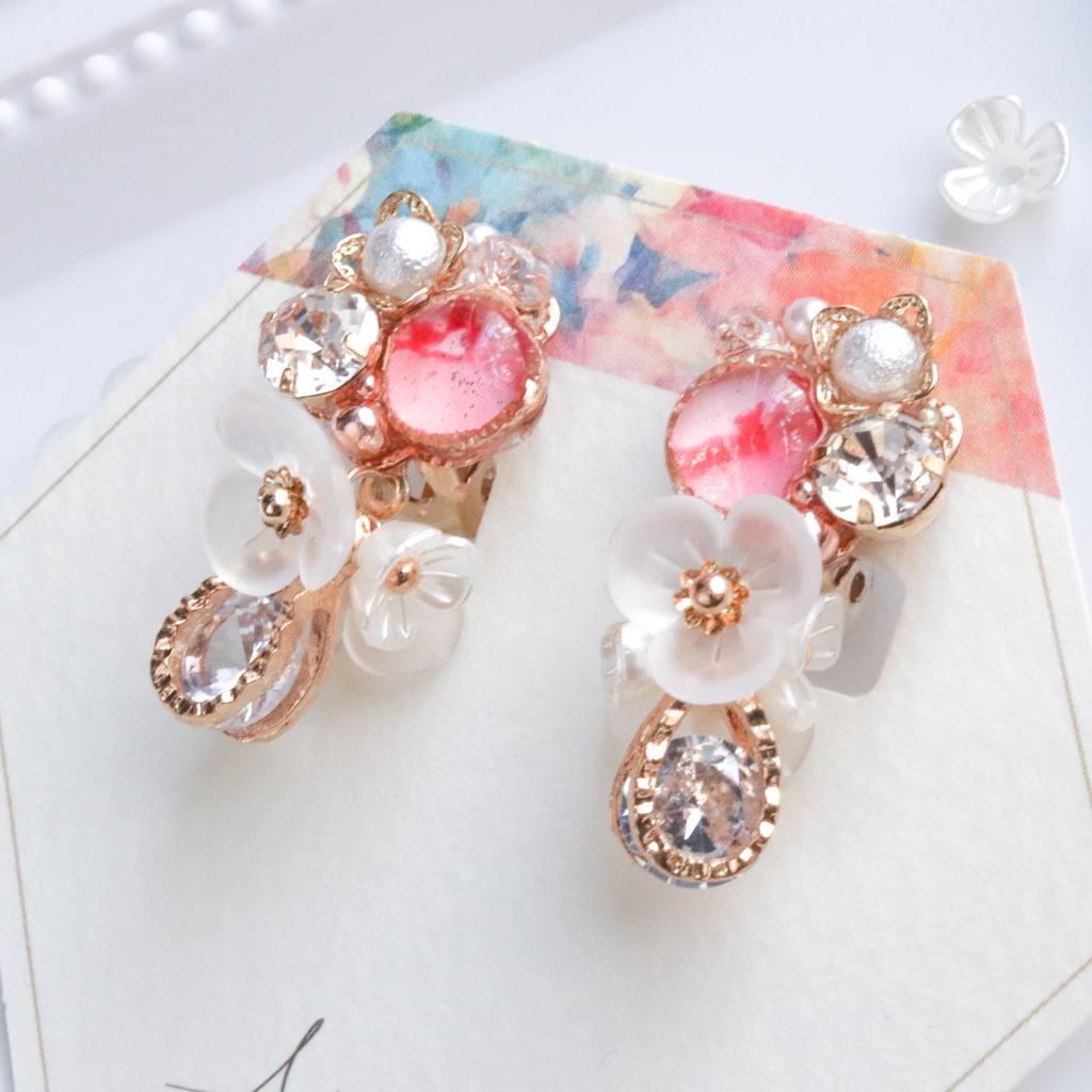 アルコールインクアートとビジューのアクセサリー(フラワー)①