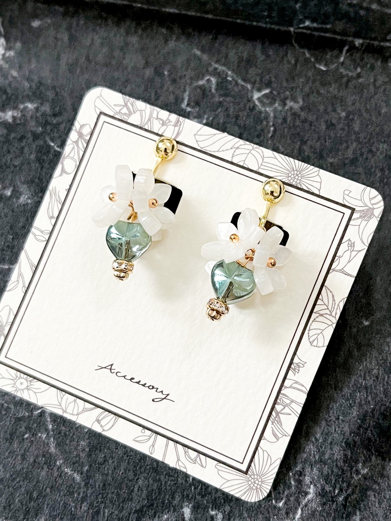 フラワーアクセサリー01