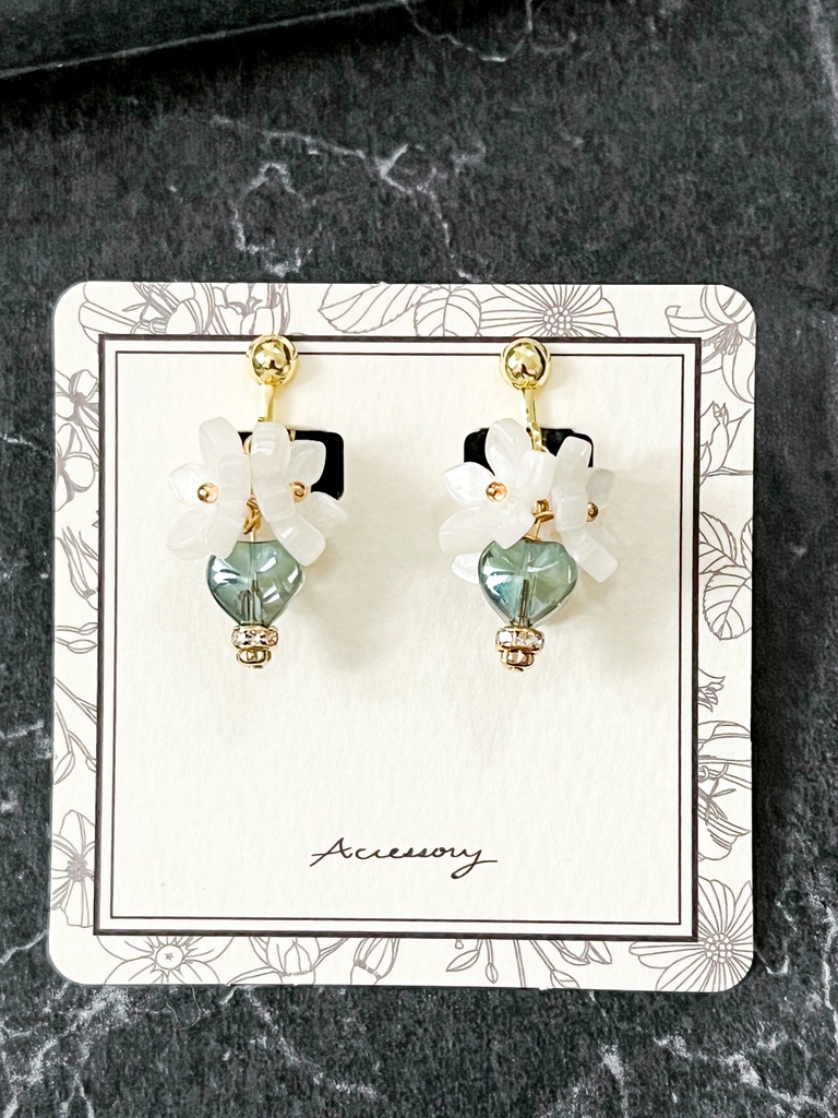 フラワーアクセサリー01