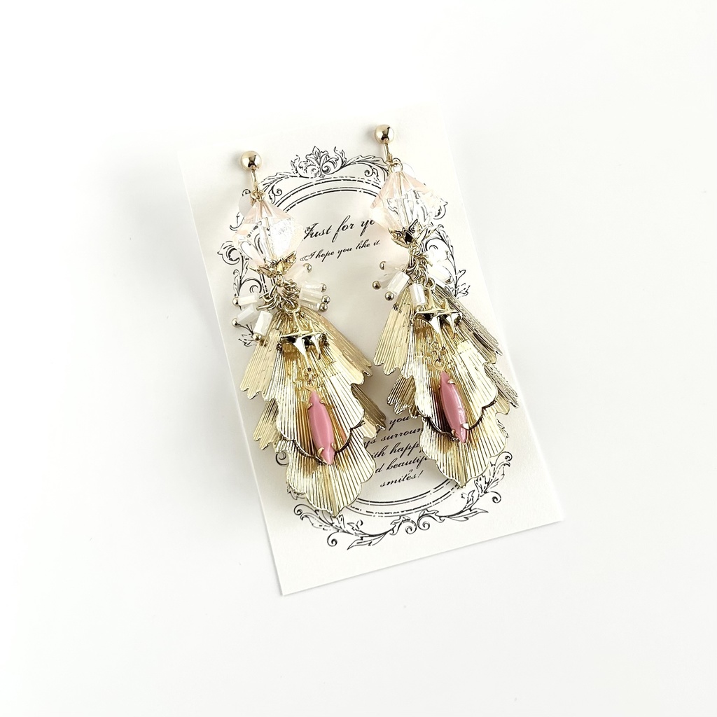 光のコヤンスカヤイメージイヤリング/ピアス