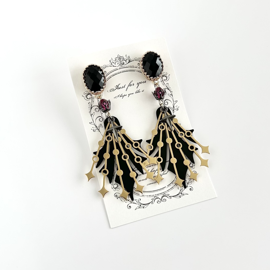 リリスイメージイヤリング/ピアス