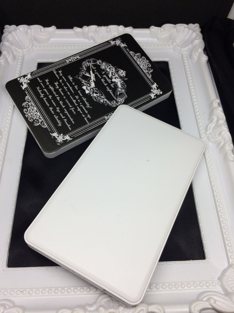 洋書風シリーズ*赤安赤/モバイルバッテリー