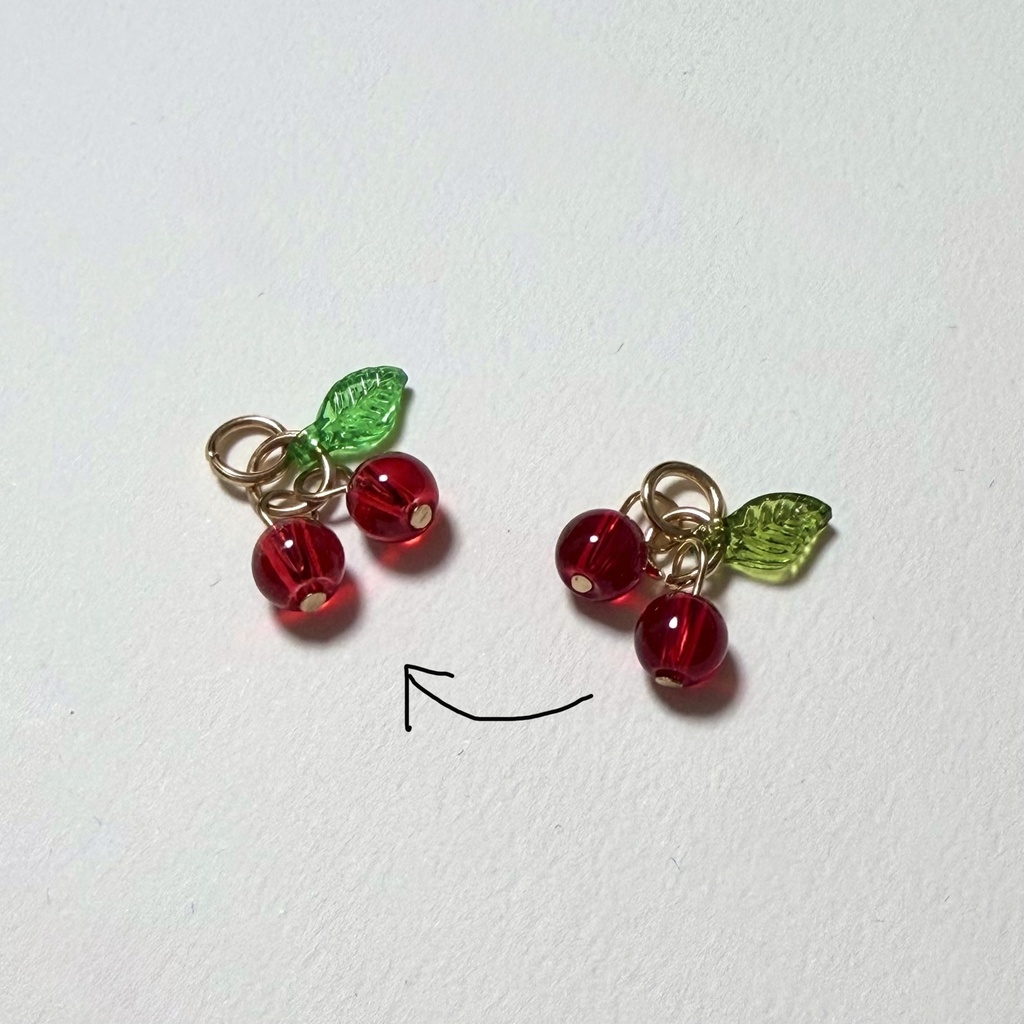 さくらんぼ🍒付きフリルトップス