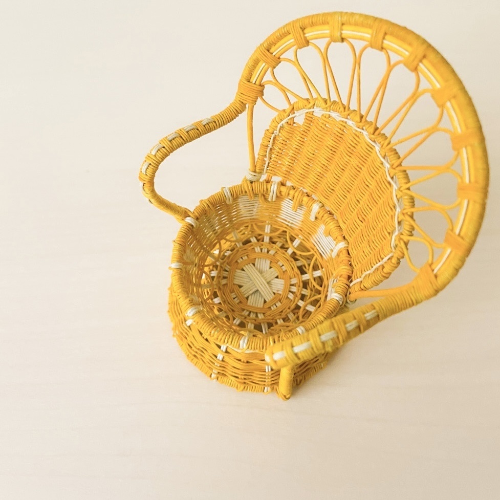 ピーコックチェア イエロー