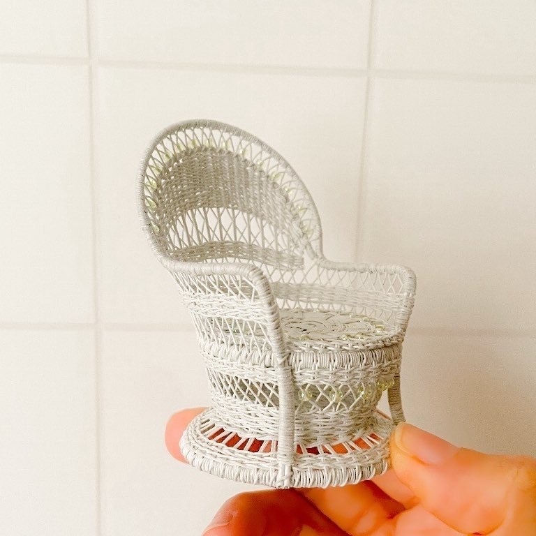 ピーコックチェア　ホワイト×クリア