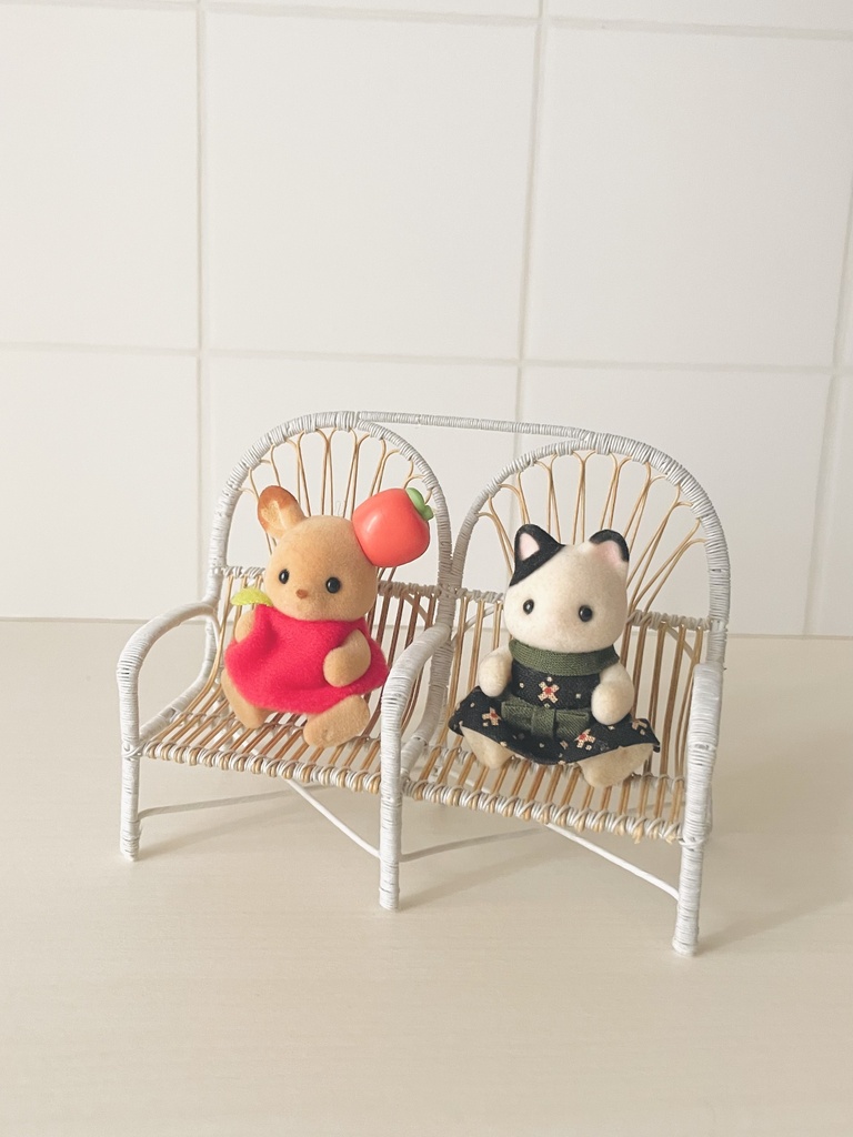 2人がけのラタンチェア　ホワイト×ベージュ