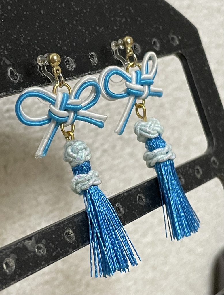 呪術廻戦 五条悟イメージイヤリング·ピアス【和風ver.】