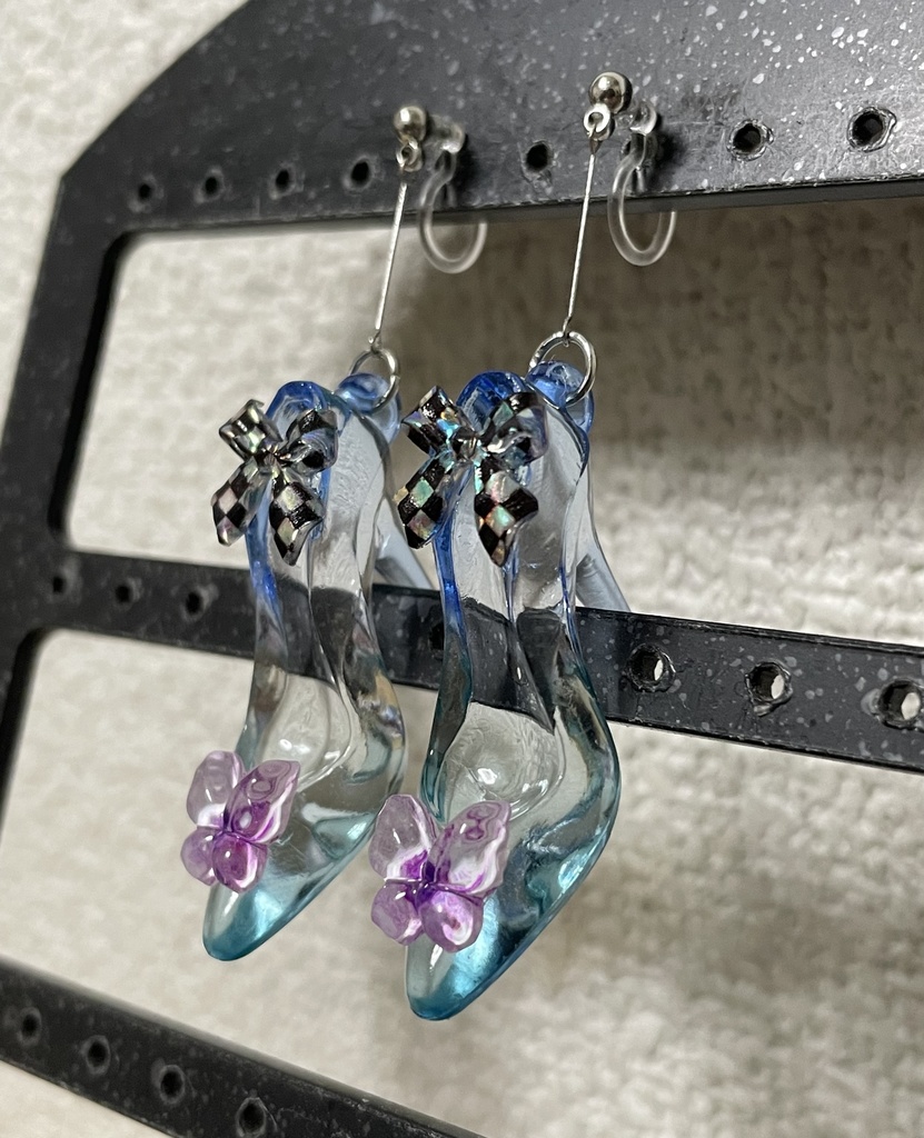 呪術廻戦 五歌イメージイヤリング·ピアス【ヒールを鳴らして①】