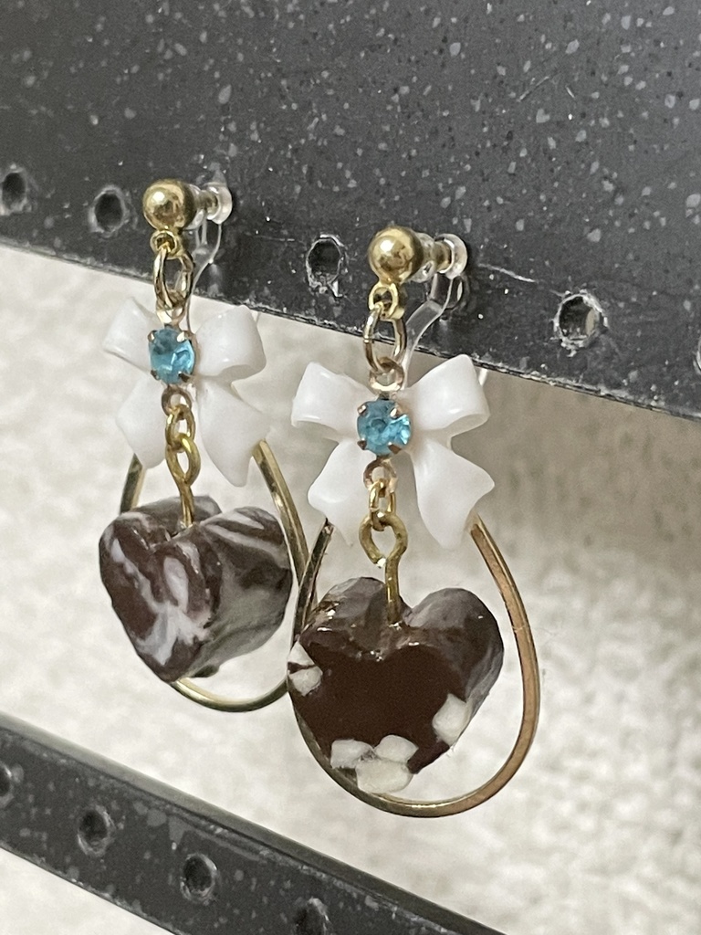 呪術廻戦 五歌イメージイヤリング·ピアス【バレンタインver.①】