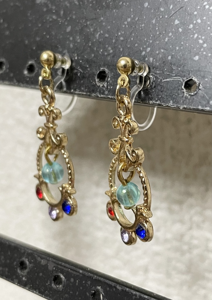 呪術廻戦 五条悟イメージイヤリング·ピアス