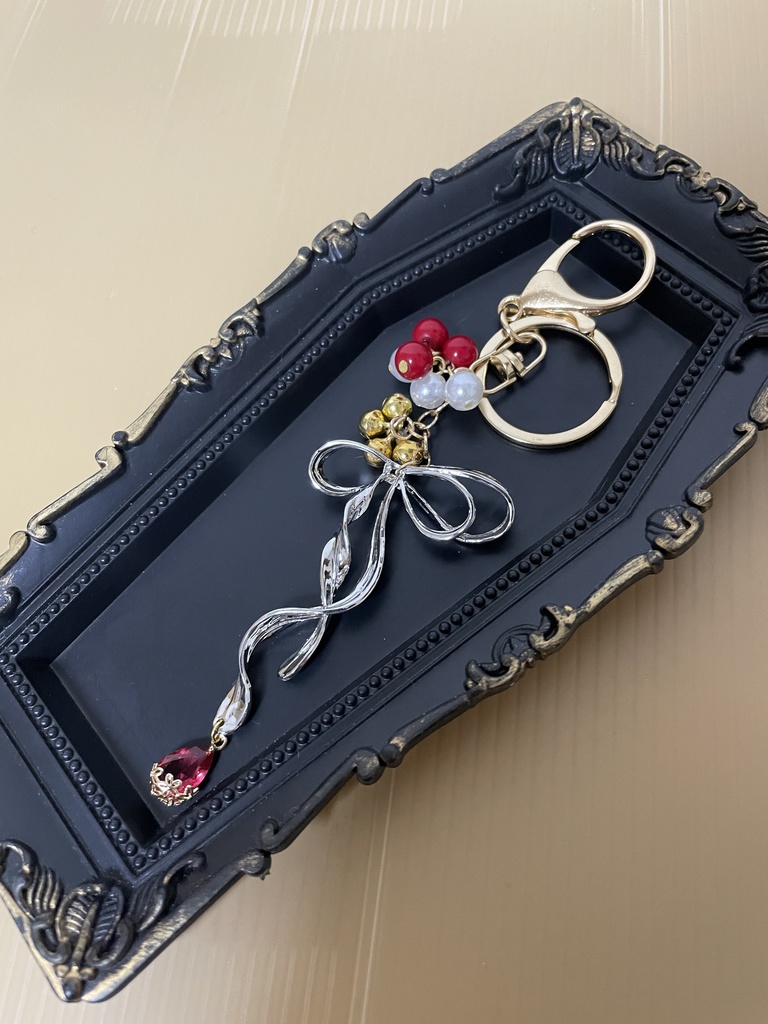 呪術廻戦 庵歌姫イメージ バッグチャーム【鈴付き】