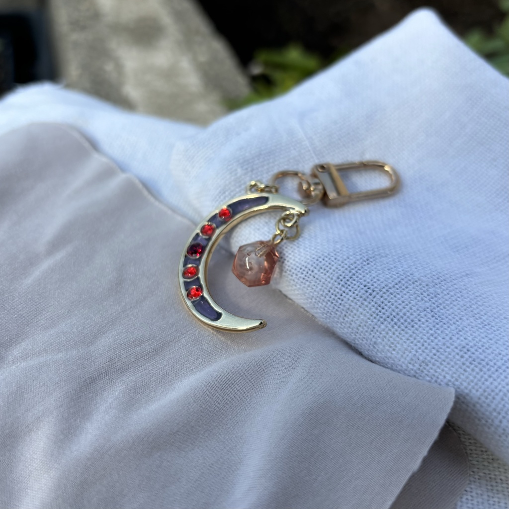 月のキーホルダー