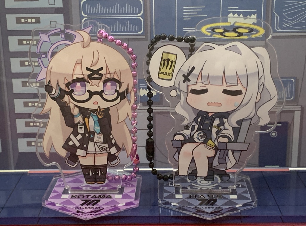 アクリルキーホルダーセットハレ&コタマ(台座付き)